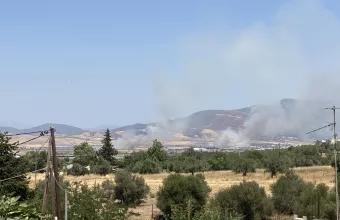 Μαίνεται το πύρινο μέτωπο στην Ύδρα