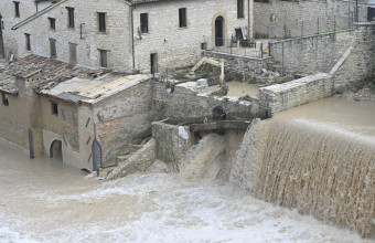 Καταστροφικές πλημμύρες στην Ιταλία: Οι κάτοικοι στο Μάρκε μετρούν πληγές