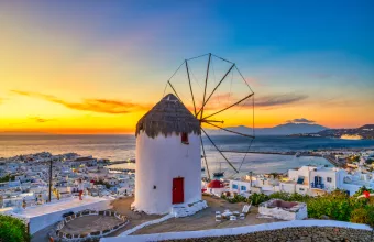 Μύκονος: Εντολή αναστολής άδειας λειτουργίας του NAMMOS