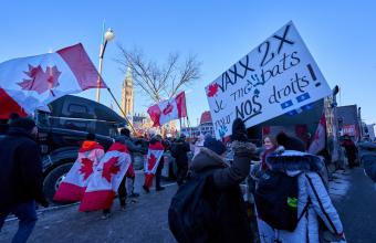 Καναδάς: Οι διαδηλωτές κατά του υποχρεωτικού εμβολιασμού θα παραμείνουν στους δρόμους για όσο χρειαστεί