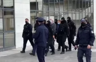 Μαζί έφτασαν στα δικαστήρια  Πέτρος Φιλιππίδης  και Δημήτρης Λιγνάδης- Δείτε βίντεο και φωτογραφίες
