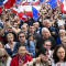 Πολωνία: Μαζική διαδήλωση στη Βαρσοβία, δύο εβδομάδες πριν από τις εκλογές