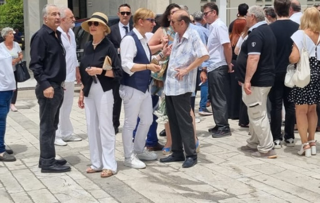 Κηδεία Δέσποινας Στυλιανοπούλου