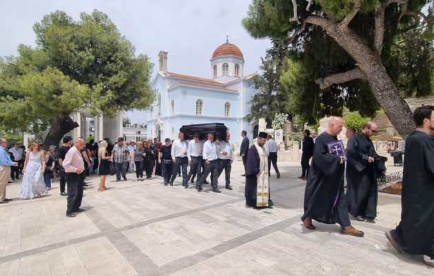 Κηδεία Δέσποινας Στυλιανοπούλου