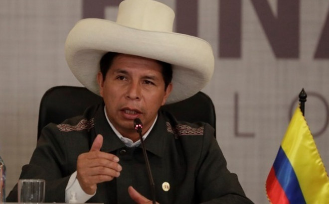 Το Κογκρέσο του Περού κινεί διαδικασία παύσης του προέδρου Καστίγιο