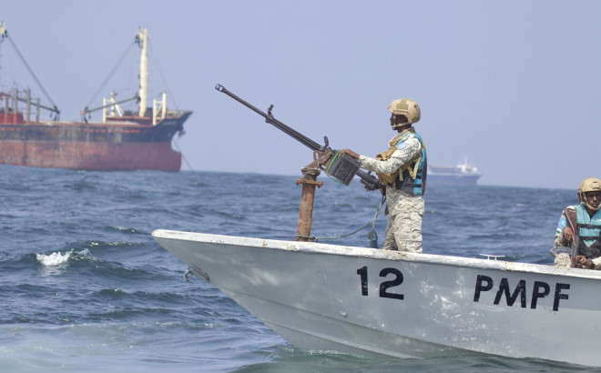 Ηγέτης Χούθι: Έχουμε επιτεθεί σε περίπου 100 πλοία στην Ερυθρά Θάλασσα και το Άντεν