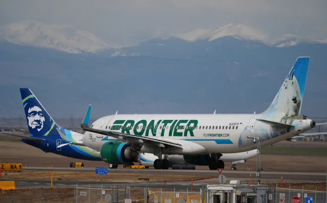 Frontier αεροπλάνο 