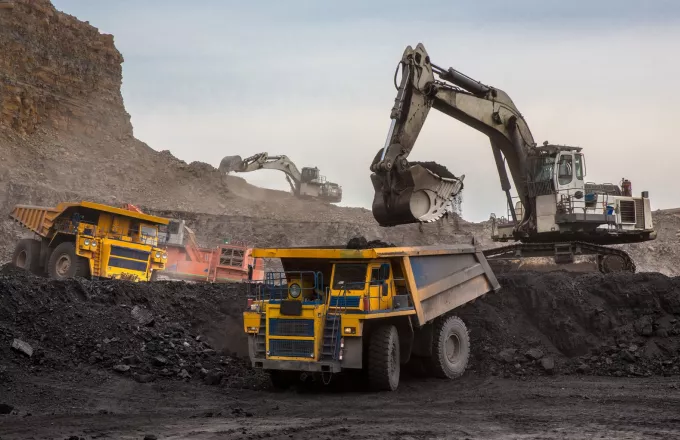Τουλάχιστον 13 εργάτες παγιδεύτηκαν σε ανθρακωρυχείο 