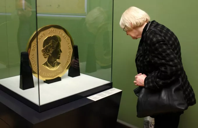 Δικάζονται οι ληστές που έκλεψαν γιγαντιαίο νόμισμα από Mουσείο στο Βερολίνο