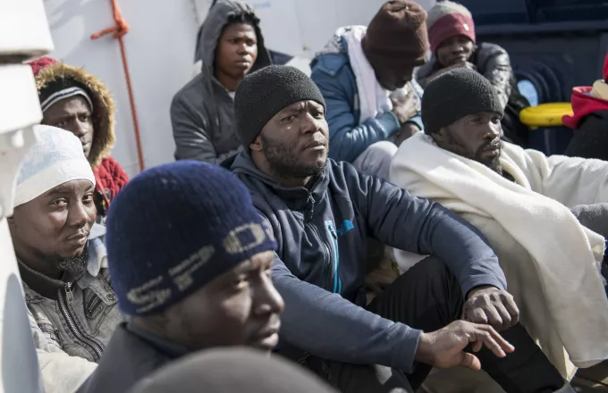Συμφωνία για τους 49 αποκλεισμένους μετανάστες στη Μάλτα