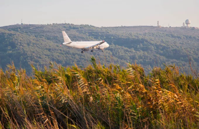 Αναγκαστική προσγείωση αεροσκάφους σε Κάρπαθο. Πετούσε από Ηράκλειο για Ρόδο 