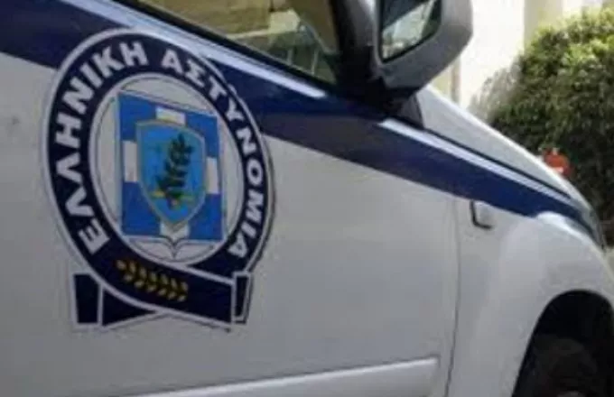 Συνελήφθησαν μετά από καταδίωξη 2 άτομα για διάρρηξη κοσμηματοπωλείου στην Αρτέμιδα