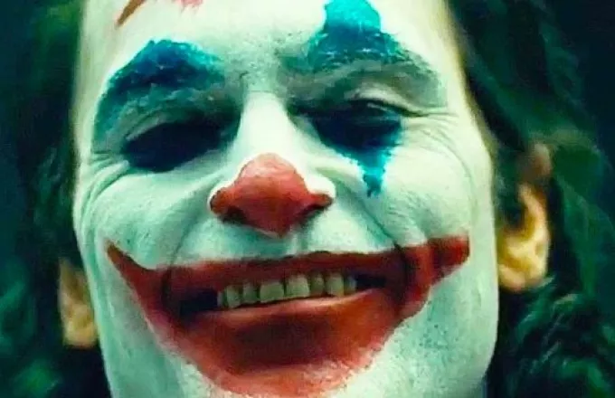 Ο  Joker φοβίζει τις ΗΠΑ: Απαγορεύουν μάσκες, βαρύ μακιγιάζ στην προβολή του 