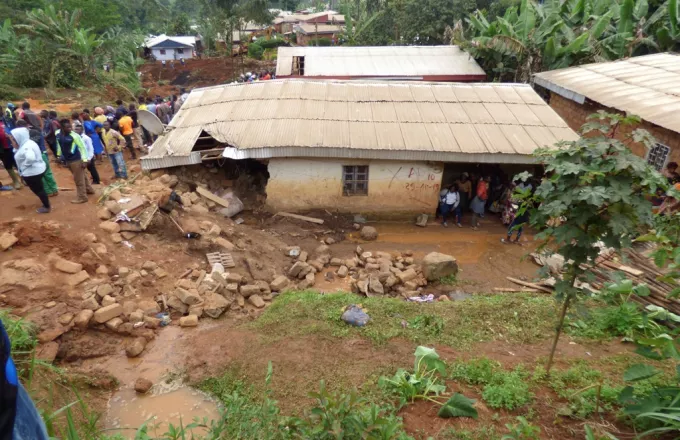 Καμερούν: Τουλάχιστον 42 νεκροί σε κατολίσθηση από τις καταρρακτώδεις βροχές