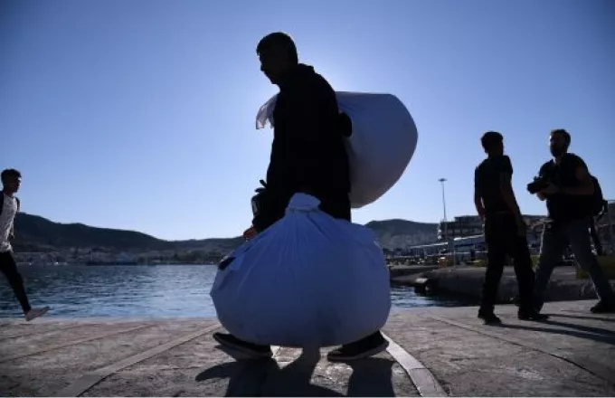 Νέες αφίξεις αιτούντων άσυλο στο λιμάνι του Πειραιά