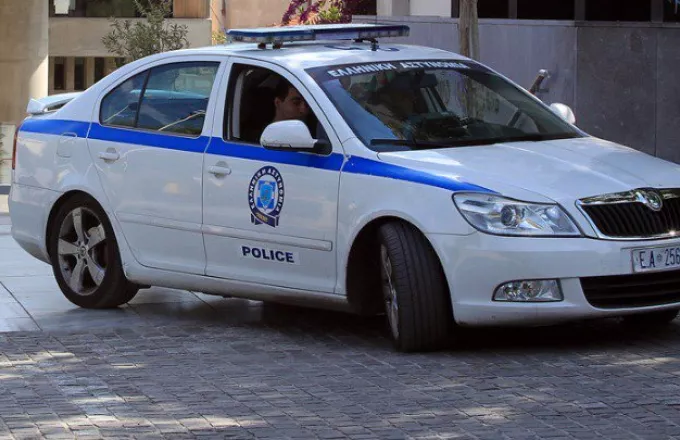 Κούρσα τρόμου για οδηγό ταξί στην Κρήτη: «Με χτύπησαν με σκεπάρνι και πήγαν να με πνίξουν»