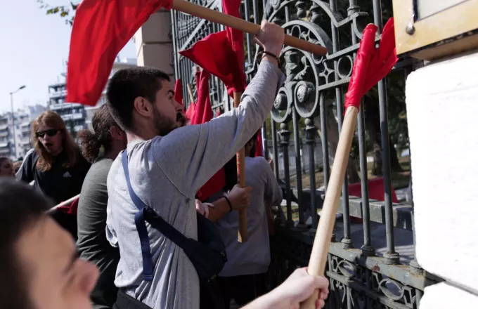 Ολοκληρώθηκαν τα φοιτητικά συλλαλητήρια - Μικροένταση στη Θεσσαλονίκη (pics, vid)