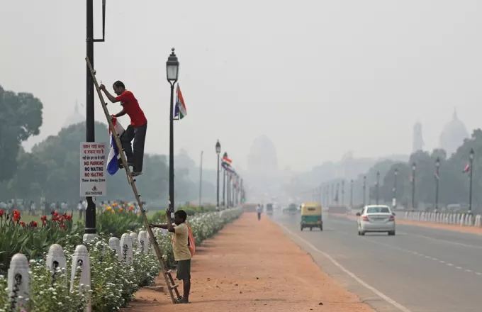 Ν. Δελχί: 40.000 μαραθωνοδρόμοι στην πόλη με την πιο μολυσμένη ατμόσφαιρα στον κόσμο (pics)