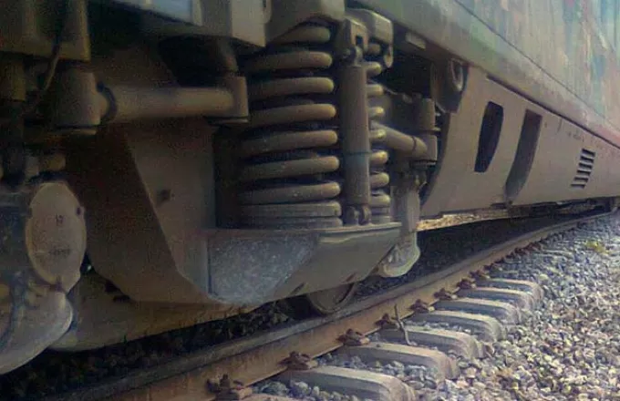 Σοκ στην Αίγυπτο: Ελεγκτής κατηγορείται ότι πέταξε επιβάτες από το τρένο 