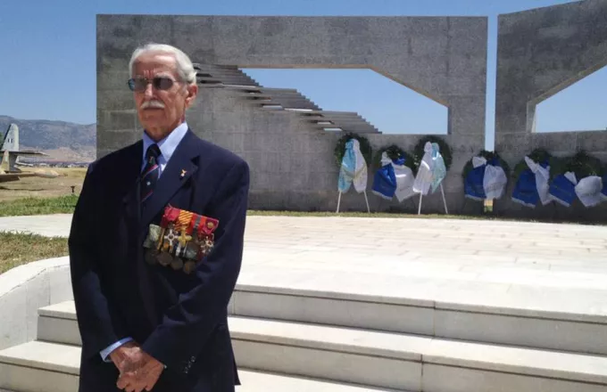 Κ. Χατζηλάκος  - Ο 99χρονος πιλότος του Β Παγκοσμίου: Να μη ξεχνάμε, να τιμούμε, να επαγρυπνούμε