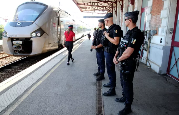 Αναστάτωση στο Παρίσι με ανενεργή οβίδα που εντοπίστηκε σε σάκο ταξιδιώτη