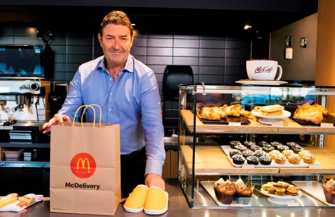 Απολύθηκε το αφεντικό των McDonald's επειδή σύναψε σχέση με υπάλληλο