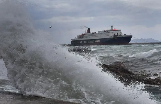 Κέρκυρα: Δεμένα τα πλοία ανοιχτού τύπου στα λιμάνια Κέρκυρας και Ηγουμενίτσας