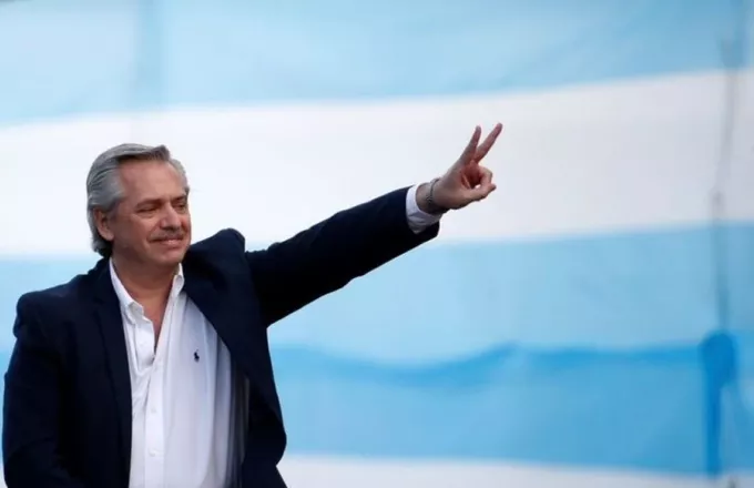 Aργεντινή: Αρνητικός ο πρόεδρος στην εκταμίευση του εναπομείναντος ποσού από το ΔΝΤ