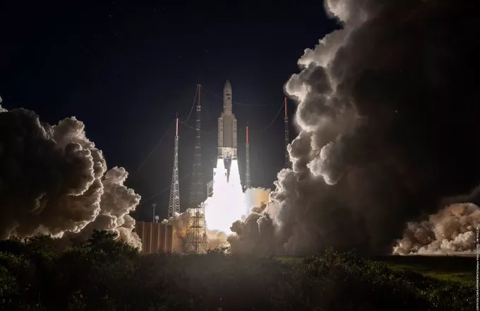 Ταξίδι στο Διάστημα: Kαρέ- Καρέ η εκτόξευση του Ariane 5 (vid)