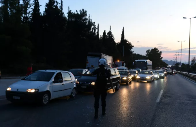 Άνοιξε η εθνική οδός Αθηνών - Κορίνθου στο ρεύμα προς Αθήνα