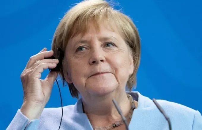 Μέρκελ: «Έπρεπε να σκεφθώ καλά τι θα κάνω με την Ελλάδα και το ευρώ»