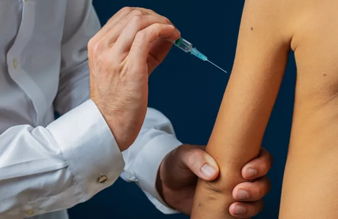 ΕΟΔΥ: Tο αντιγριπικό εμβόλιο είναι το αποτελεσματικότερο μέσο προστασίας 