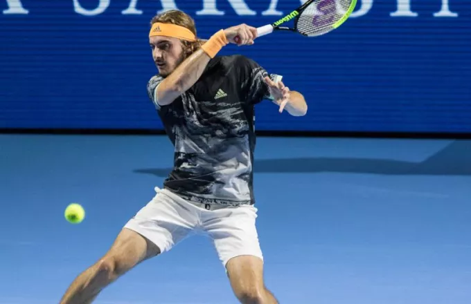Τρομερός Τσιτσιπάς πέρασε στα ημιτελικά των ATP Finals 