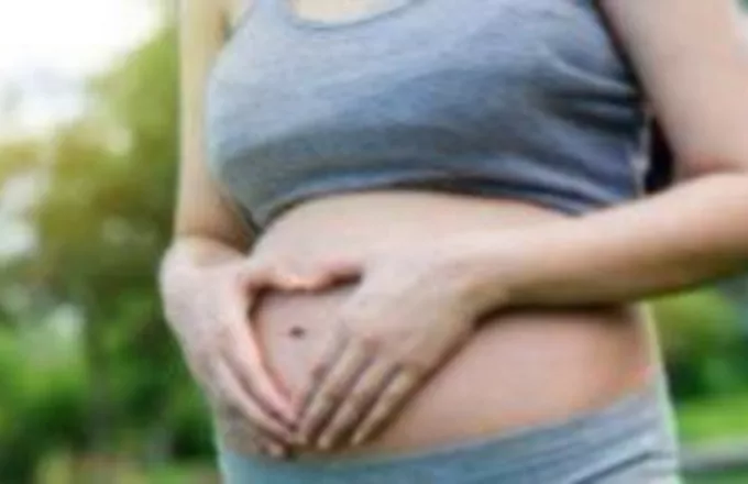 Το κάπνισμα της μητέρας συνδέεται με καθυστέρηση στην ανάπτυξη του εμβρύου