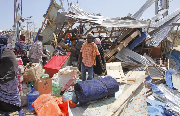 Η Τουρκία απέστειλε μεταγωγικό για τους τραυματίες από την έκρηξη στη Σομαλία