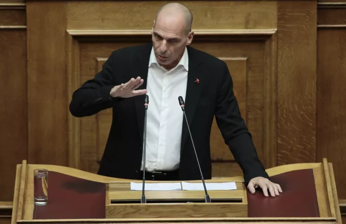 Βαρουφάκης: Έχω ράμματα για τη γούνα του ΣΥΡΙΖΑ αλλά δεν θα αφήσω τη ΝΔ τιμητή
