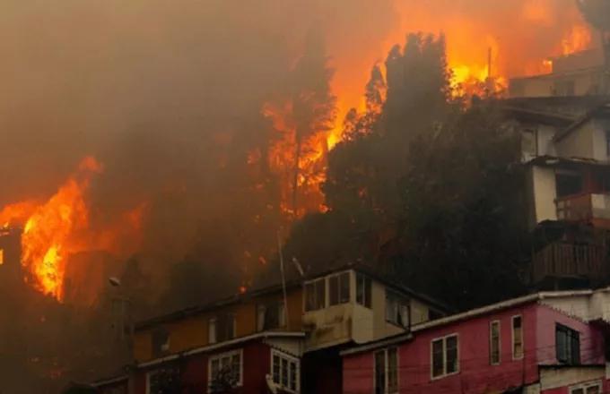 Χιλή: Σε εμπρησμό οφείλεται η φωτιά που κατέστρεψε 245 σπίτια στο Βαλπαραΐσο