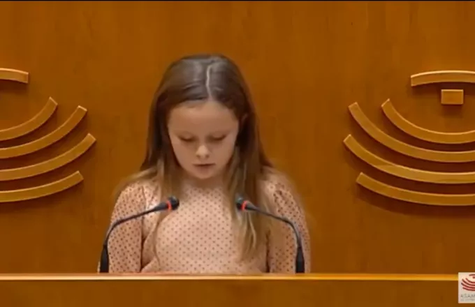 Ισπανία: Είναι η 8χρονη Έλσα, η νέα Γκρέτα Τούνμπεργκ για τα δικαιώματα των ΛΟΑΤΚΙ; (video)