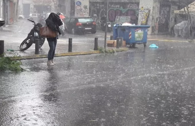Επιδείνωση του καιρού: Ισχυρές βροχές σε Σποράδες και Εύβοια