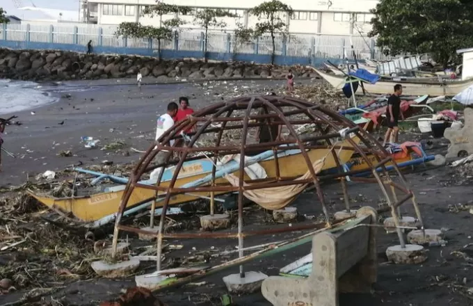 Φιλιππίνες: Στους 50 νεκρούς ο απολογισμός των θυμάτων του τυφώνα Φανφόν