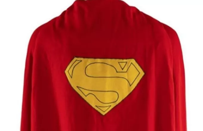 Η πρώτη κάπα του Superman πωλήθηκε 200.000 δολάρια