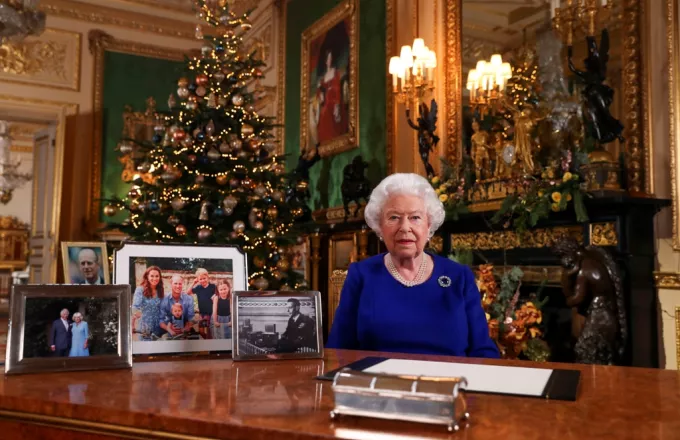 Με ποιους θα γιορτάσει τα Χριστούγεννα η βασίλισσα Ελισάβετ;