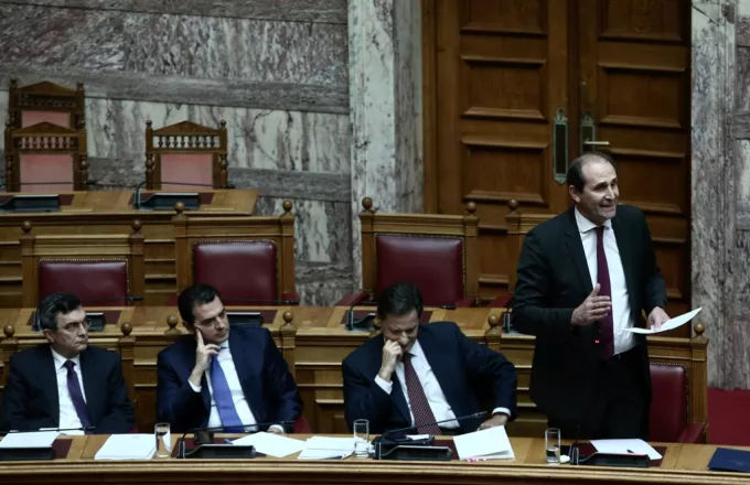 Κόντρα κυβέρνησης - ΣΥΡΙΖΑ στη Βουλή για τον ΕΝΦΙΑ
