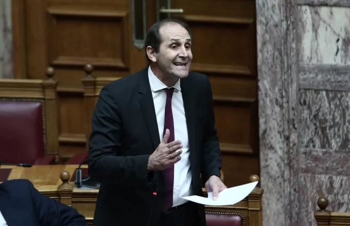 Βεσυρόπουλος: Μείωση φοροδιαφυγής και επιστροφή φόρου στους συνεπείς