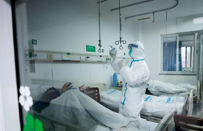 Κορωνοιός: Ιταλός γιατρός στην «καρδιά» της επιδημίας συγκλονίζει: «Tσουνάμι... μας παρέσυρε»