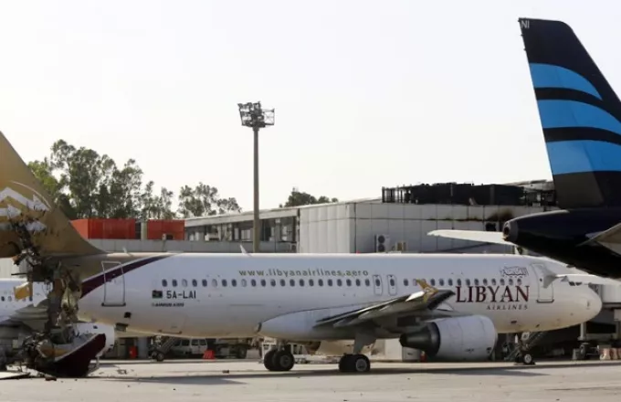 Λιβύη: Ρουκέτες στο αεροδρόμιο της Τρίπολης - Ανεστάλησαν οι πτήσεις