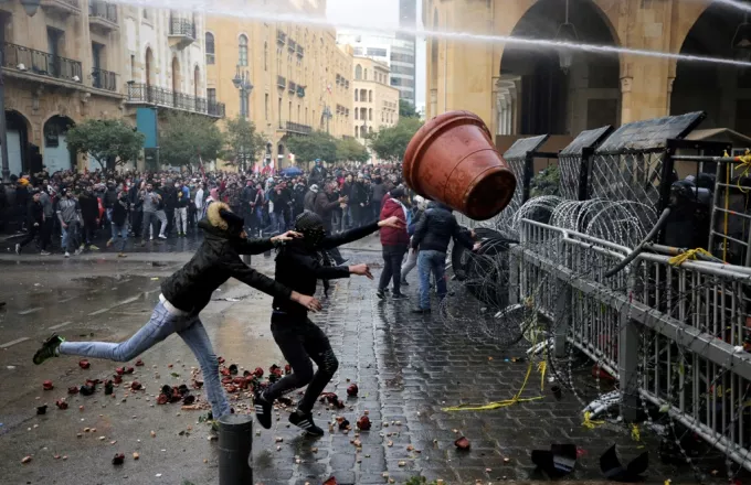 Λίβανος: Πεδίο μάχης η Βηρυτός από τις άγριες συγκρούσεις διαδηλωτών - αστυνομίας (pics)