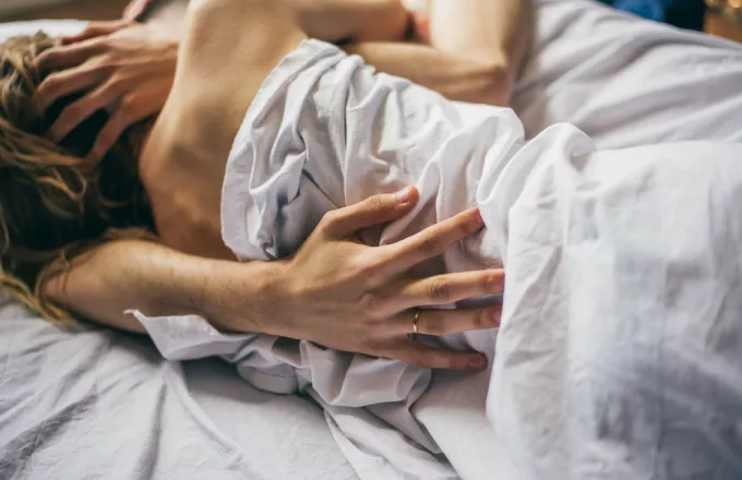 Έρευνα: Οι γυναίκες που κάνουν λιγότερο σεξ θα έχουν πρόωρη εμμηνόπαυση