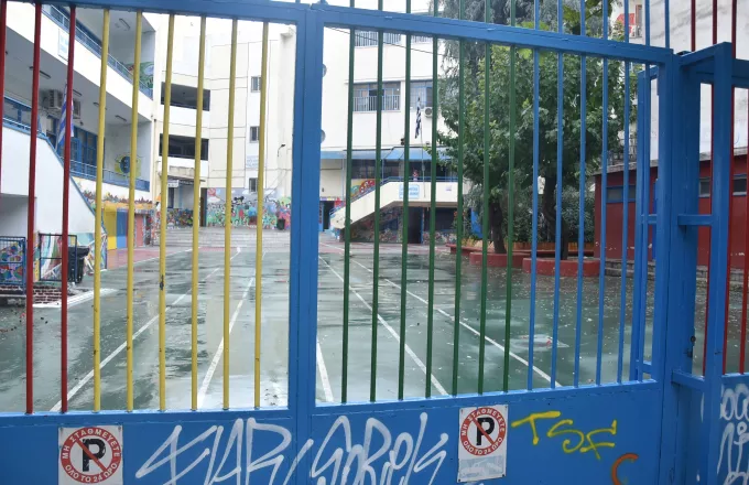 Κακοκαιρία «Bogdan»: Κλειστά για προληπτικούς λόγους τα σχολεία στην Κέρκυρα