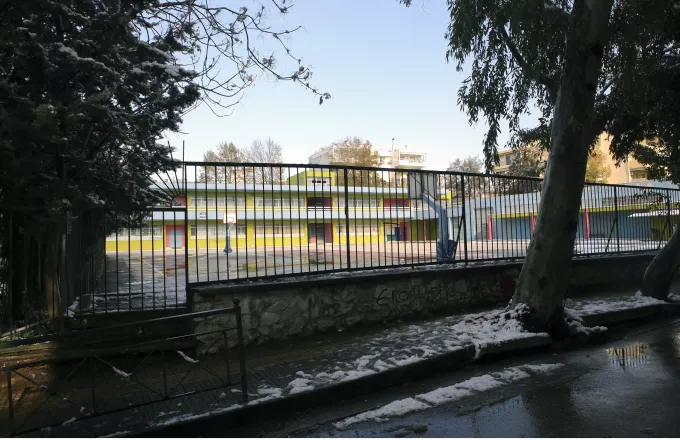 Θεσσαλονίκη: Άγνωστοι απογύμνωσαν από καλώδια σχολεία στην Θεσσαλονίκη